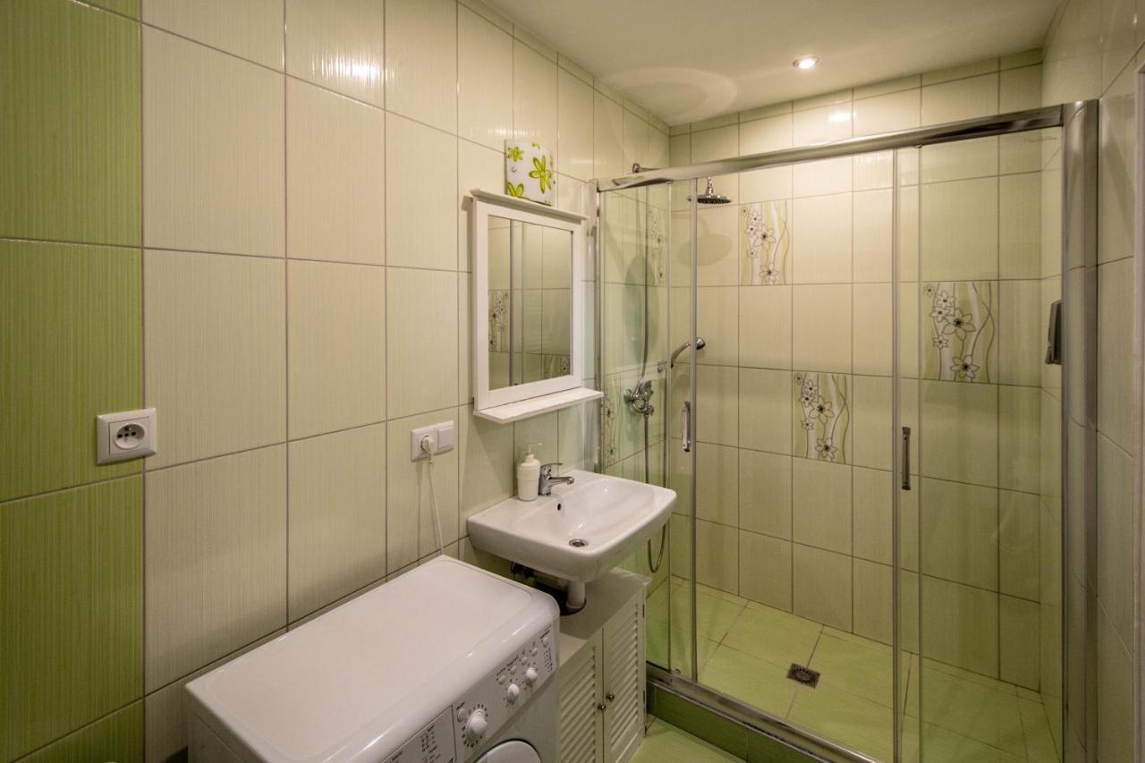 Ruterra Apartment Cimburkova Praag Buitenkant foto