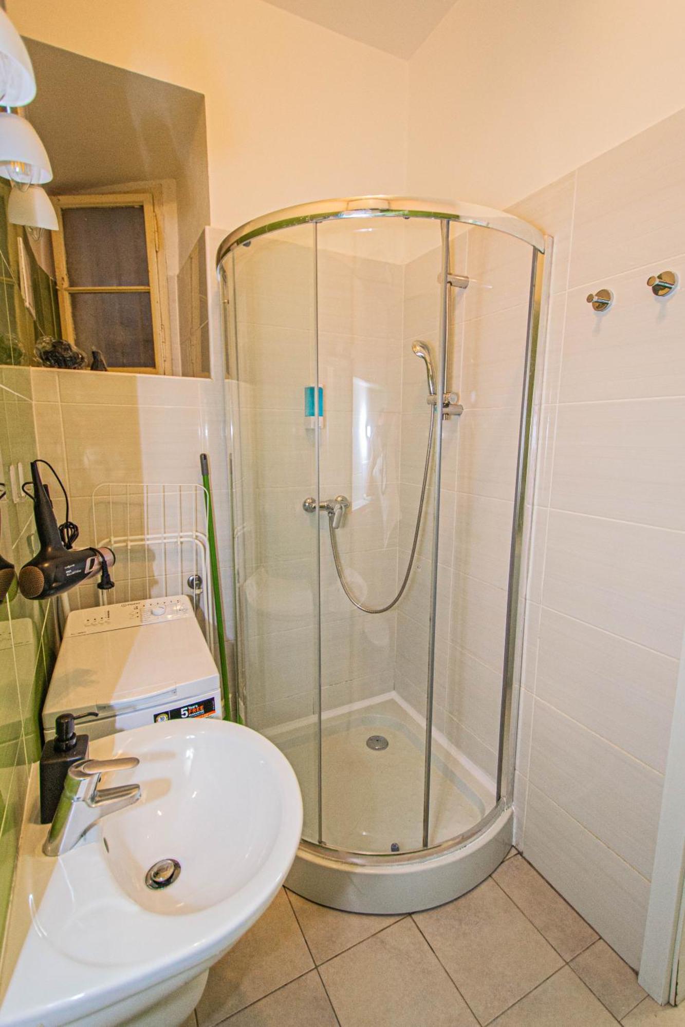 Ruterra Apartment Cimburkova Praag Buitenkant foto