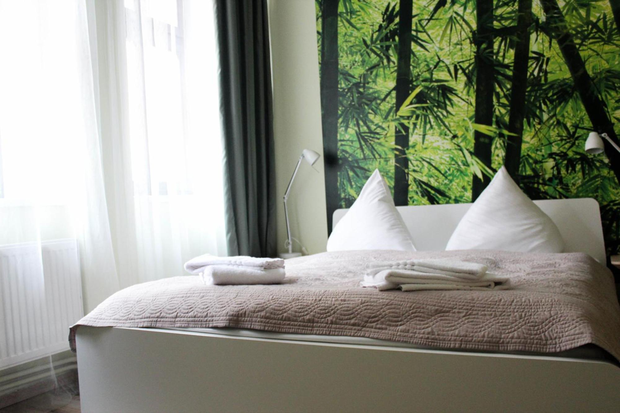 Ruterra Apartment Cimburkova Praag Buitenkant foto