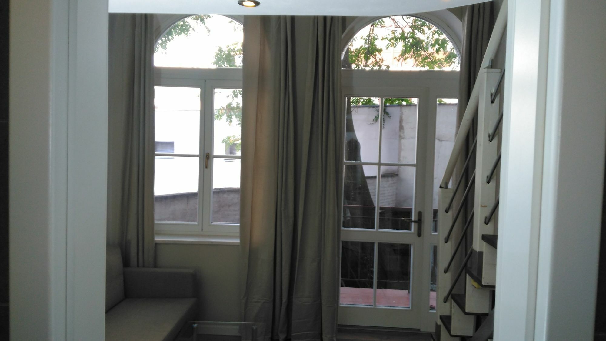 Ruterra Apartment Cimburkova Praag Buitenkant foto
